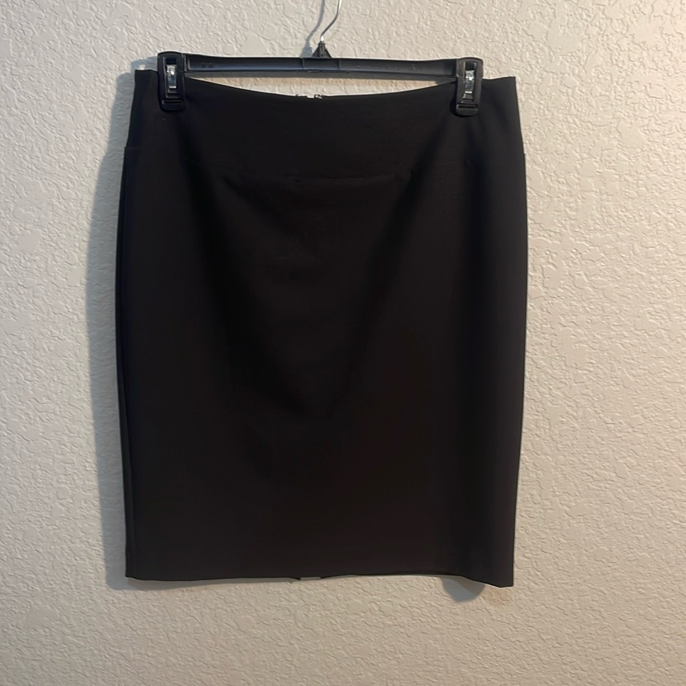 Ellen Tracy black straight skirt size 10